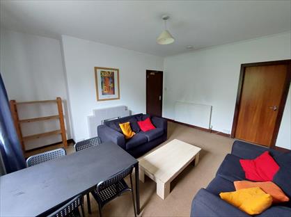 3 Bed Flat, Sunnybank Road, AB24