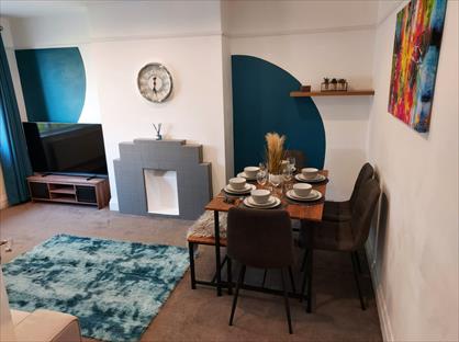 3 Bed Flat, Shrublands Close, CM2