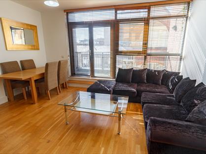 2 Bed Flat, Cumberland Street, L1