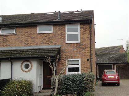 4 Bed End Terrace, Thamesgate Close, TW10