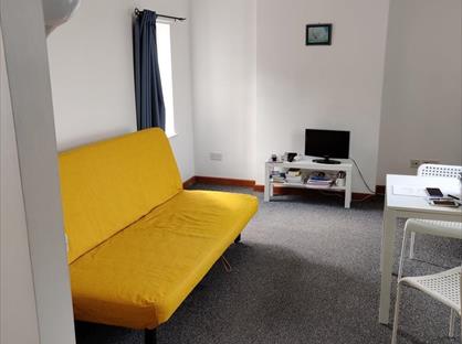 Studio Flat, Broughton Road, OX16