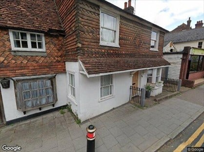 3 Bed Semi-Detached House, High Street, TN8