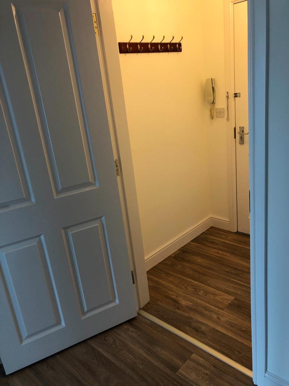 Wirral, Merseyside 2 Bed Flat, Wallasey, CH44 To Rent Now for £700.