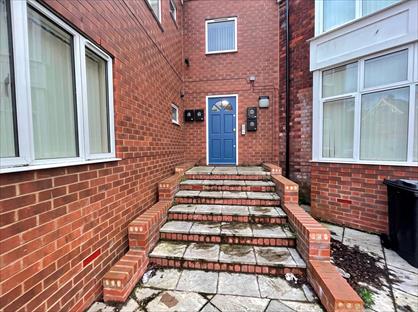 1 Bed Flat, Hainton Avenue, DN32