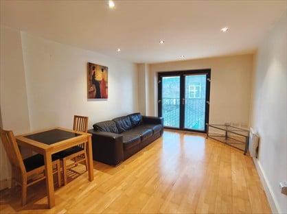 1 Bed Flat, Cumberland Street, L1