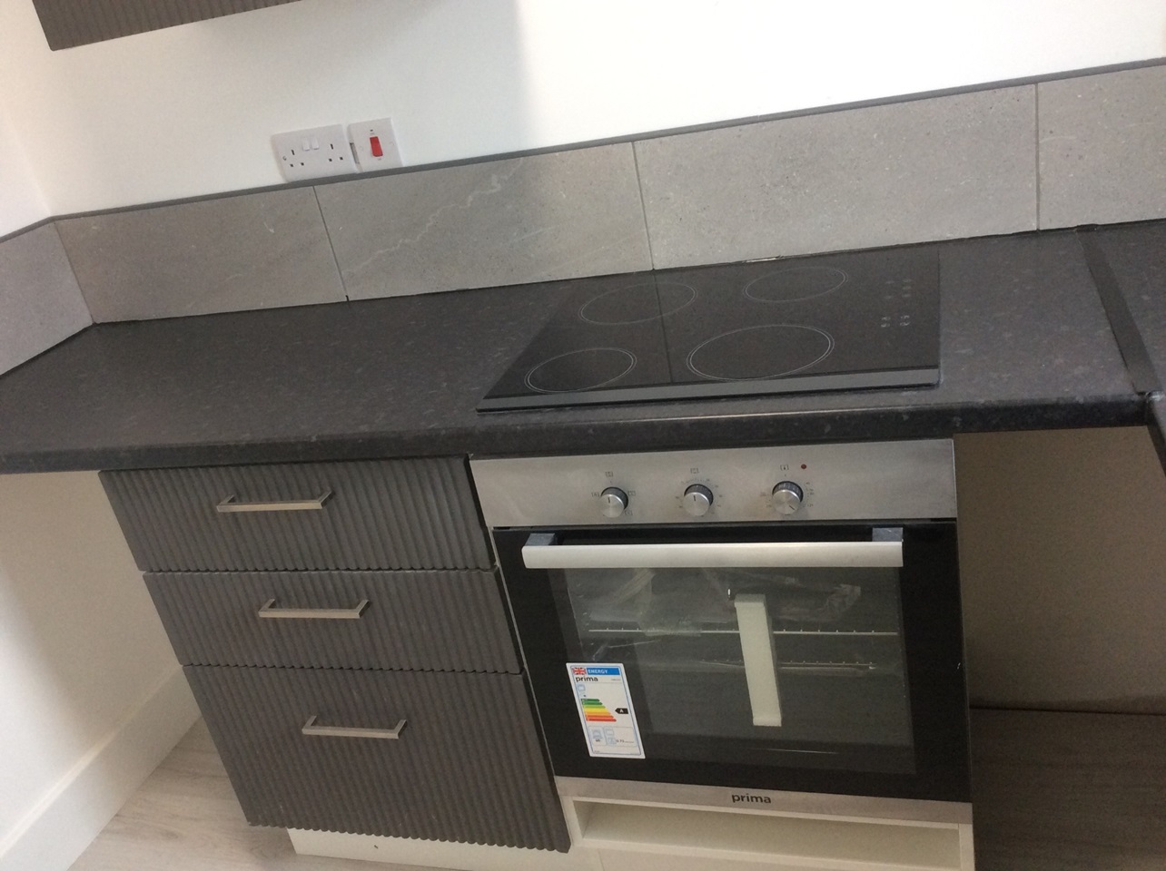 Northfleet, Gravesend Studio Flat, Brook Road, DA11 To Rent Now for