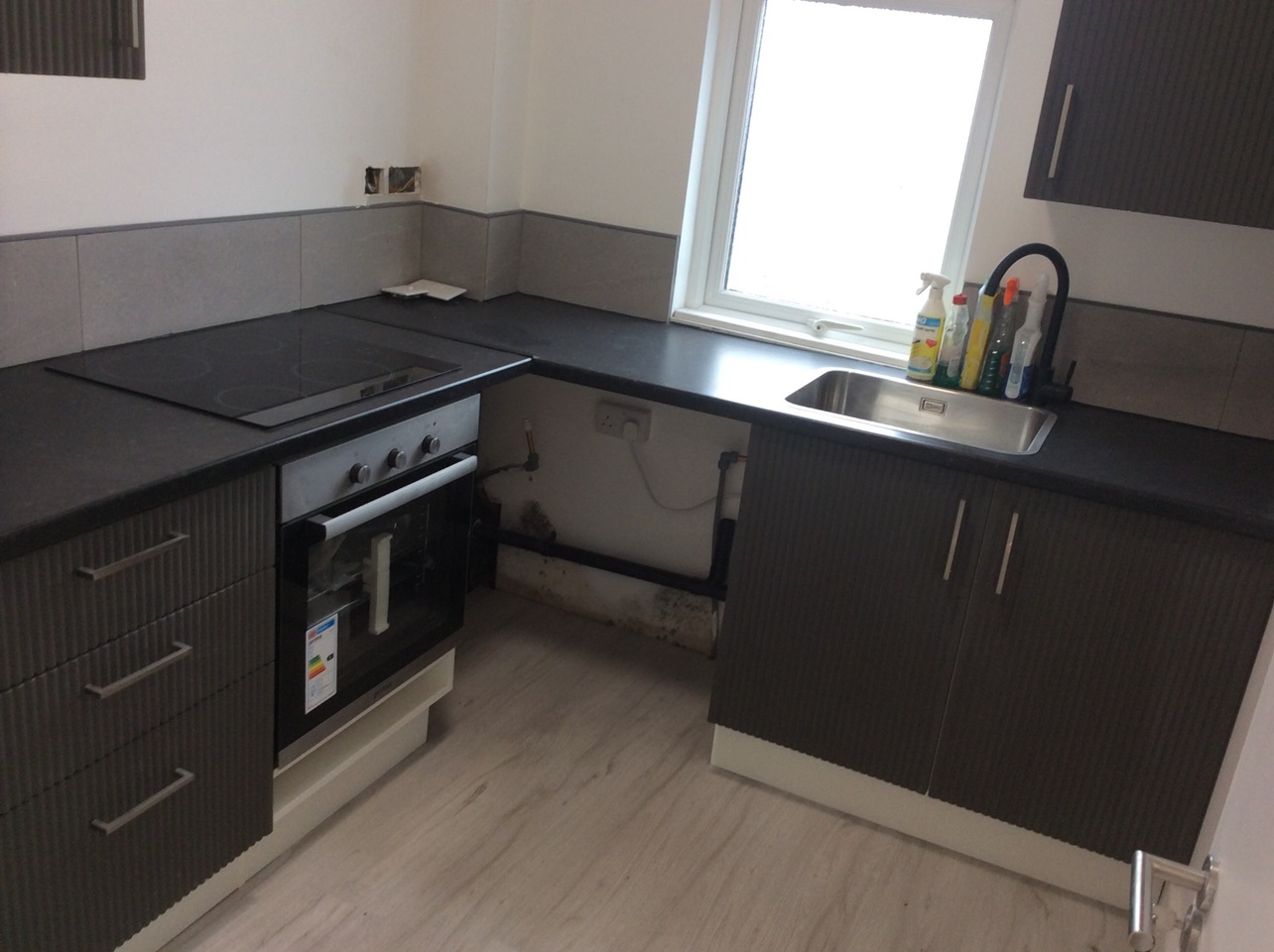 Northfleet, Gravesend Studio Flat, Brook Road, DA11 To Rent Now for