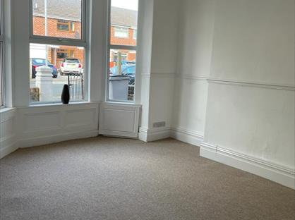 2 Bed Flat, Prescot Street, CH45