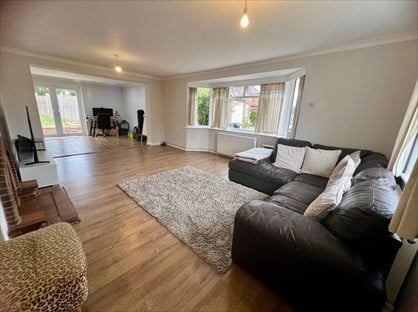 3 Bed Detached House, Andrews Road, RG6