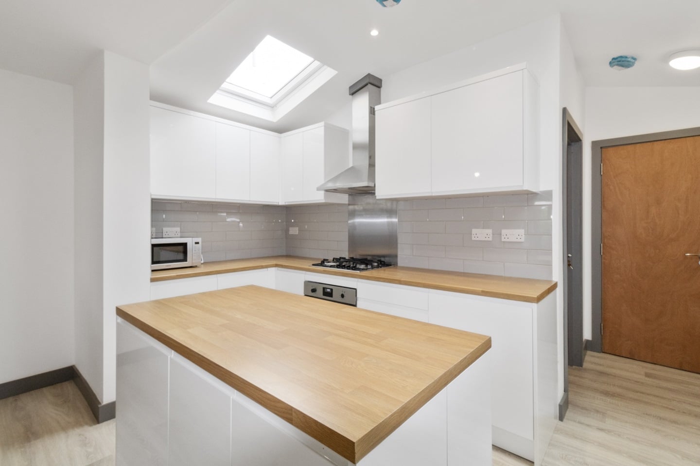 Additional image 3 of 5 Bed Semi-Detached House, Arbury Road, CB4, N1 7GU