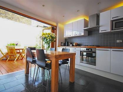 2 Bed Flat, London, SW8