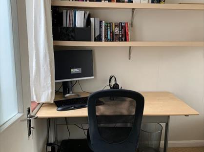 Room in a Shared House, Wood Lane, TW7