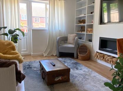 Room in a Shared House, Frensham, RG12