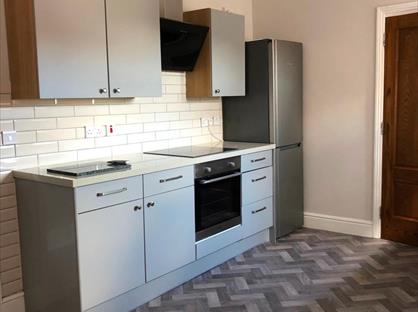 2 Bed Flat, Conway Road, LL29