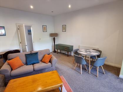 1 Bed Flat, College Road, EX1