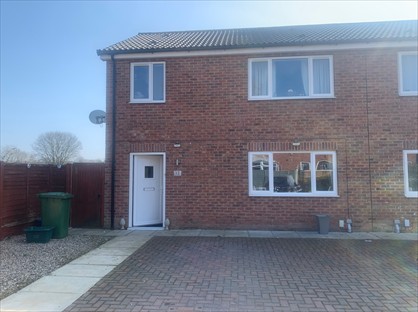 3 Bed Semi-Detached House, Braithwaites Close, DN38