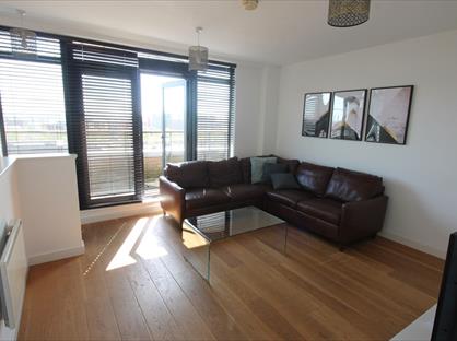2 Bed Flat, Tradewind Square, L1