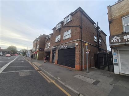 1 Bed Flat, High Street, EN8