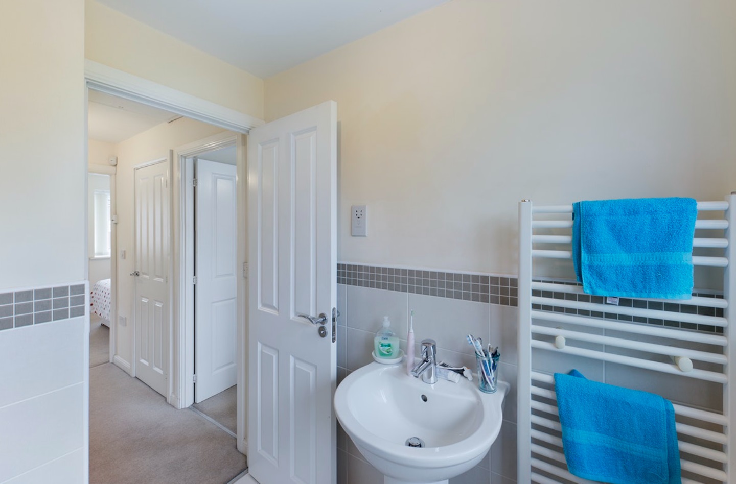 Additional image 16 of 2 Bed Semi-Detached House, Dixon Street, M40, N1 7GU