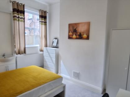 Room in a Shared House, Lambert Street, HU5