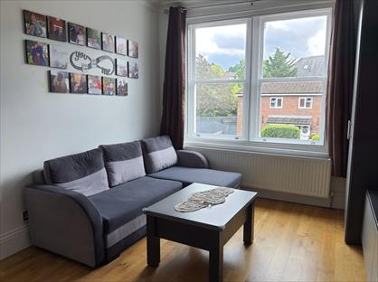 1 Bed Flat, Beaufort Road, KT1