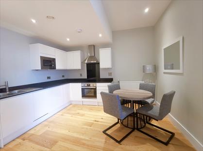 1 Bed Flat, The Crescent, SE8
