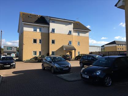 2 Bed Flat, Linden Court, SS7