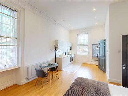 Studio Flat, Dale Street, L2