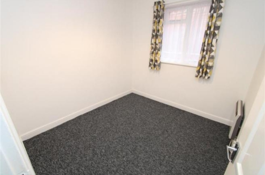 Additional image 8 of 1 Bed Flat, Cobden Avenue, SO18, N1 7GU