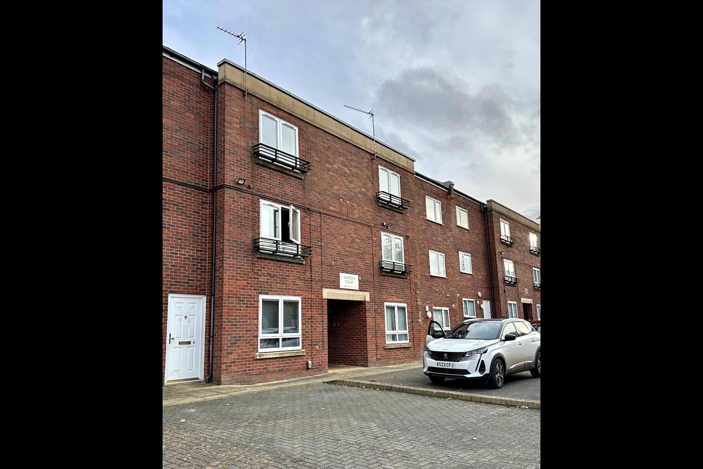 Birkenhead 2 Bed Flat, Watson Court, CH41 To Rent Now for £700.00 p/m