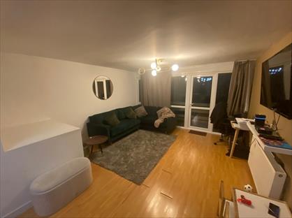4 Bed Terraced House, Dunster Crescent, RM11