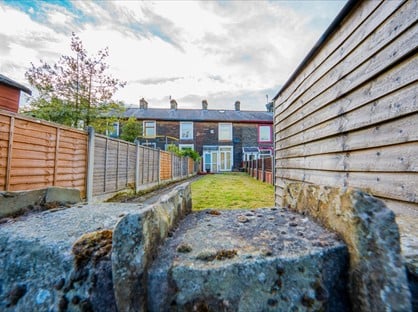 2 Bed Terraced House, Berkeley Street, BB9