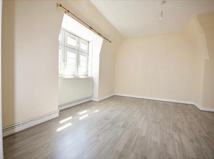 2 Bed Flat, Gosling House, E1
