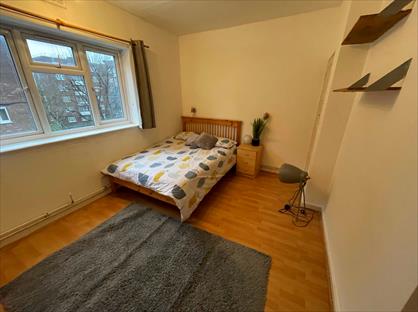 3 Bed Flat, David House, SW8
