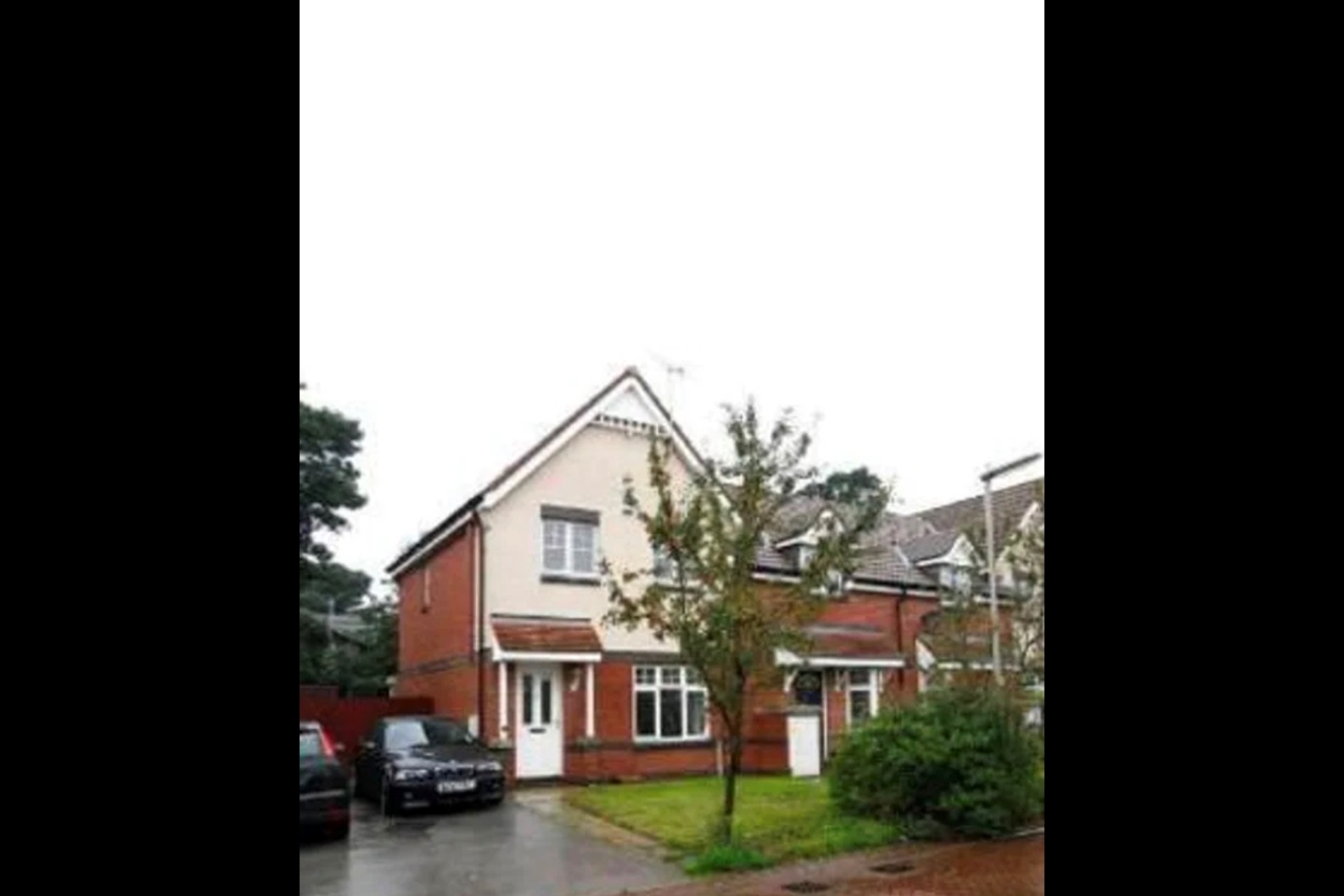 3 Bed End Terrace, Mclaren Fields, LS13