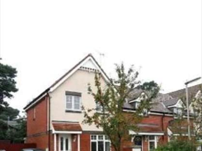 3 Bed End Terrace, Mclaren Fields, LS13