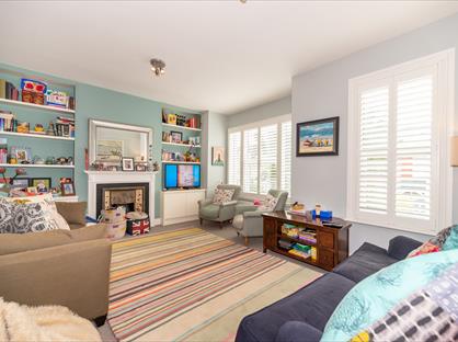3 Bed Maisonette, Heythorp Street, SW18