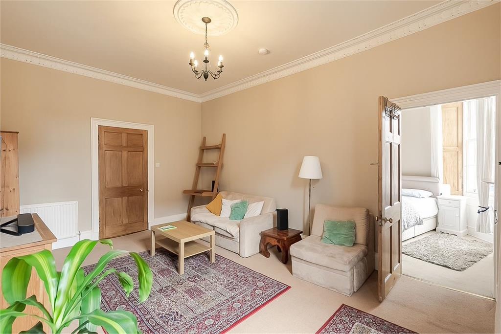 2 Bed Flat, Summerhall Place, EH9 photo 4