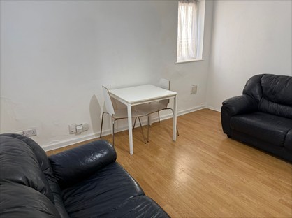 2 Bed Flat, Park Ct, LU2