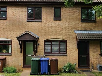 2 Bed Terraced House, Glyndebourne Gardens, OX16