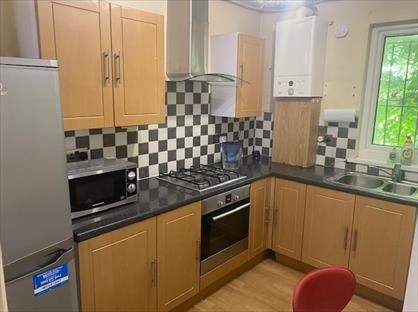 2 Bed Flat, Church Lane, E11
