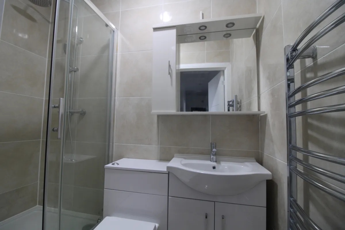 2 Bed Flat, Castle Edge, NG7 photo 4