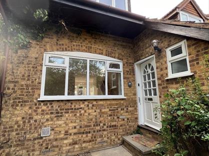 3 Bed End Terrace, Pendragon Walk, NW9