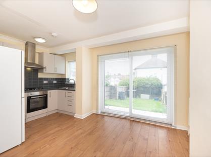 3 Bed Terraced House, Garth Road, SM4