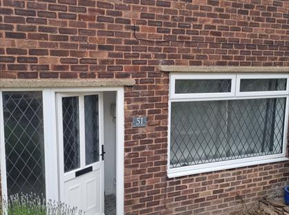 3 Bed Semi-Detached House, Sandstone Avenue, S9