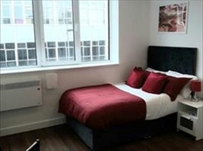 Studio Flat, Tontine Street, ST1