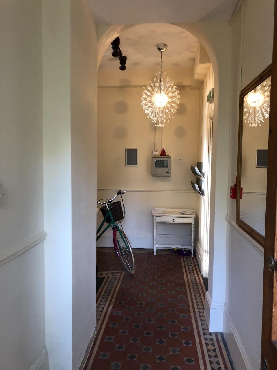 Kingston Upon Thames Studio Flat, Lingfield Avenue, KT1 To Rent Now