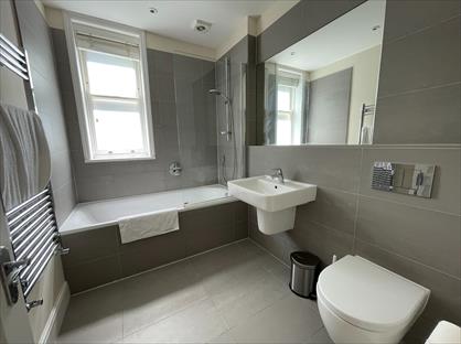 1 Bed Flat, Hammersmith, W6