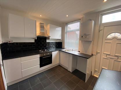2 Bed Terraced House, Flanshaw Lane, WF2