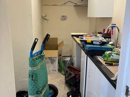 1 Bed Flat, Gurnos Road, SA9